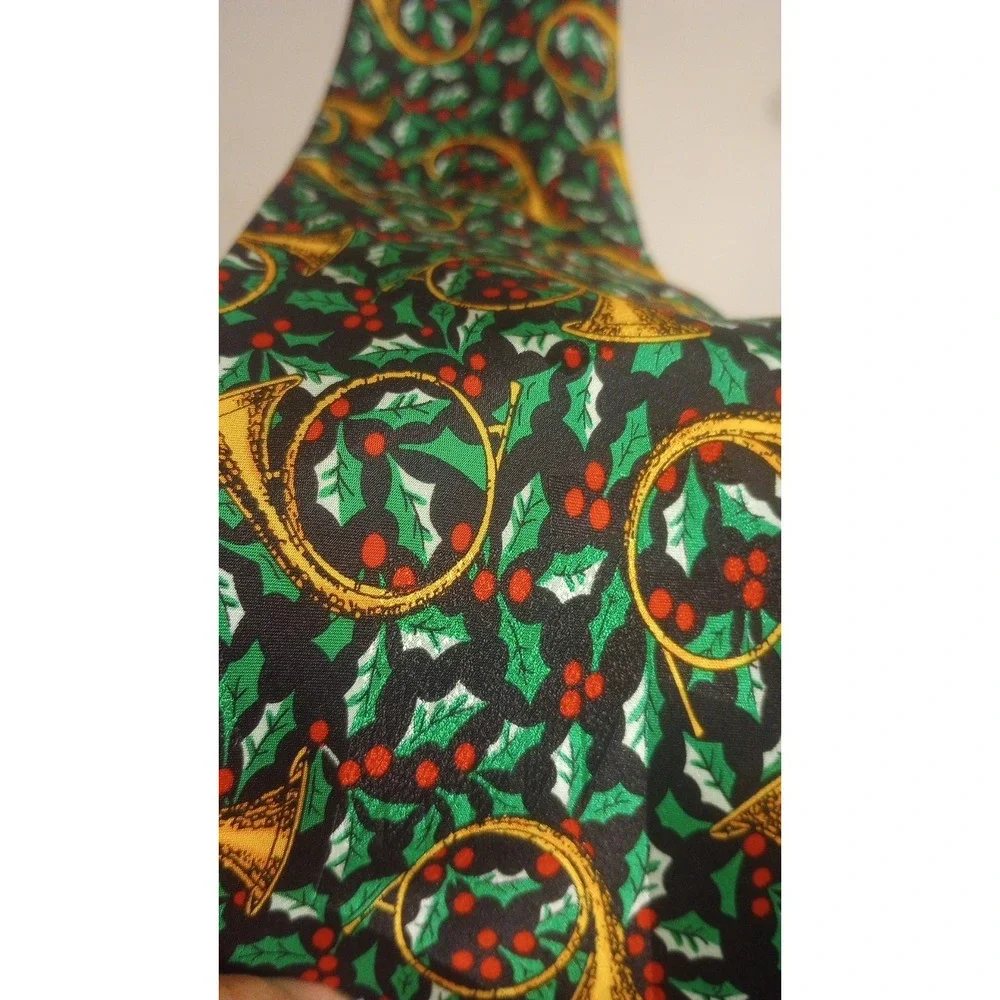 Vintage‎ 90s Y2K Addiction Christmas Necktie French Horn Holly AOP EUC